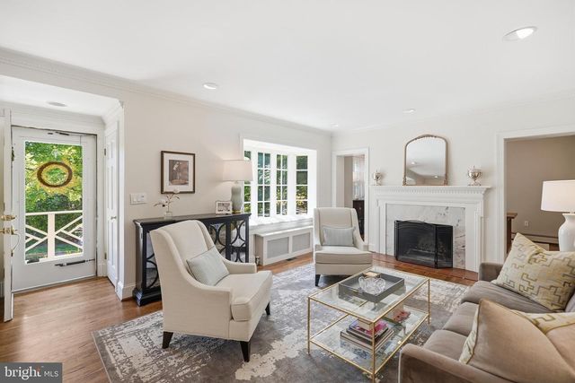 8504 LYNWOOD PL, Chevy Chase, MD 20815