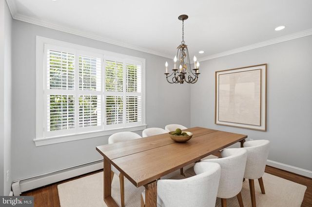 8504 LYNWOOD PL, Chevy Chase, MD 20815