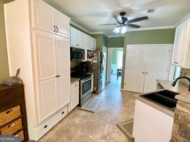 2156 Raccoon Court, Villa Rica, GA 30180