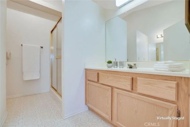 15920 Foxwood, Victorville, CA 92395