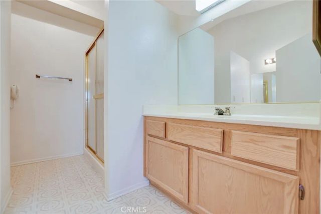 15920 Foxwood, Victorville, CA 92395