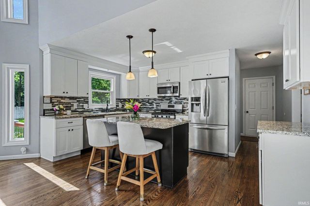50928 Ridgeview Lane, Granger, IN 46530