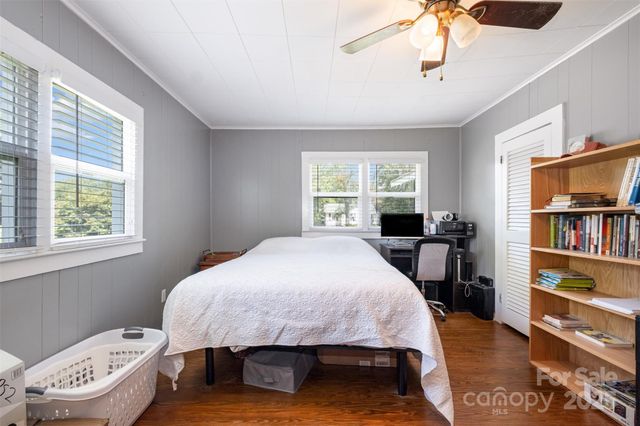811 Cleveland Avenue, Grover, NC 28073