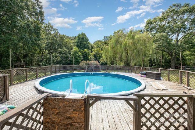 811 Cleveland Avenue, Grover, NC 28073