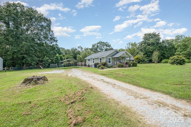 811 Cleveland Avenue, Grover, NC 28073