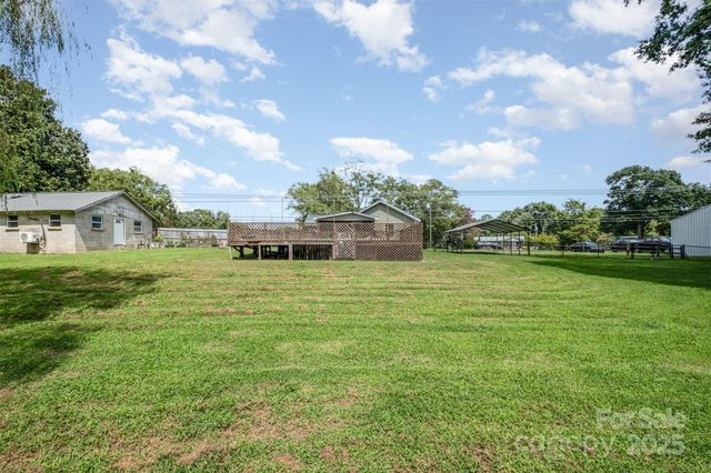 811 Cleveland Avenue, Grover, NC 28073