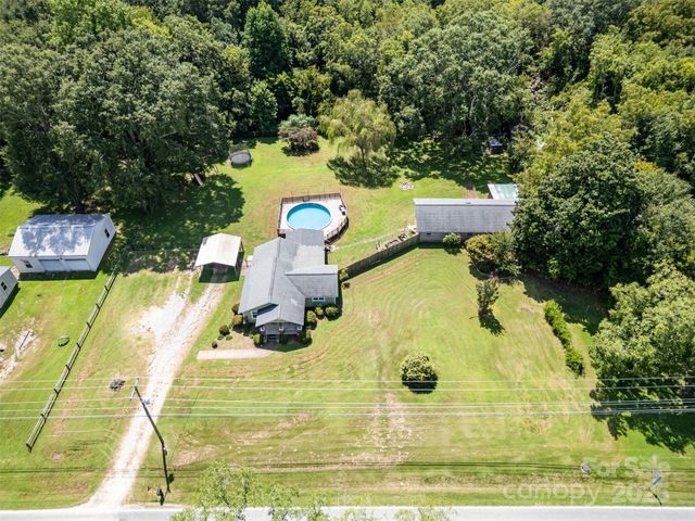 811 Cleveland Avenue, Grover, NC 28073