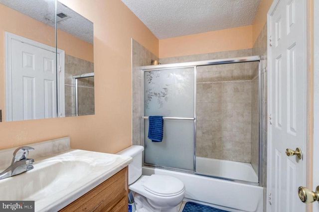 3018 MCMASTER CT, Herndon, VA 20171