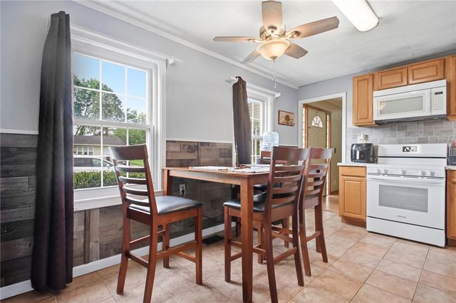 106 Corlington Drive, Springfield, OH 45506