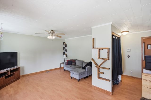 106 Corlington Drive, Springfield, OH 45506