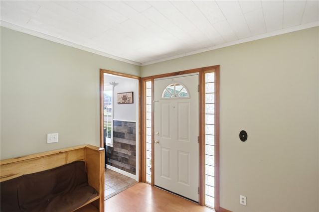 106 Corlington Drive, Springfield, OH 45506