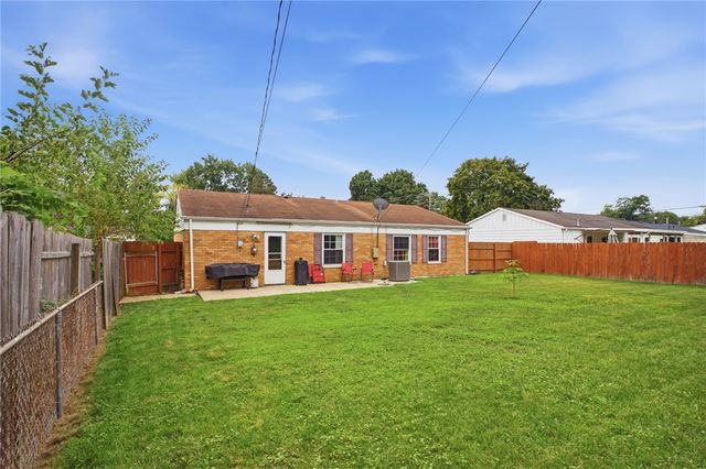106 Corlington Drive, Springfield, OH 45506