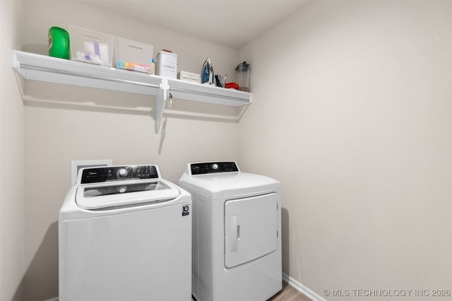 8986 E 163rd Street S, Bixby, OK 74008