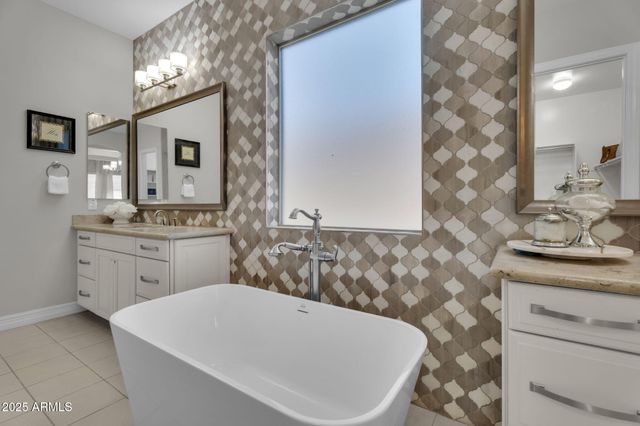 2351 E CHERRYWOOD Place, Chandler, AZ 85249