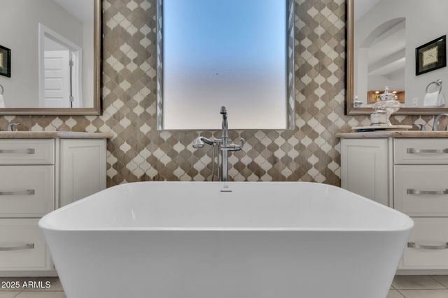 2351 E CHERRYWOOD Place, Chandler, AZ 85249