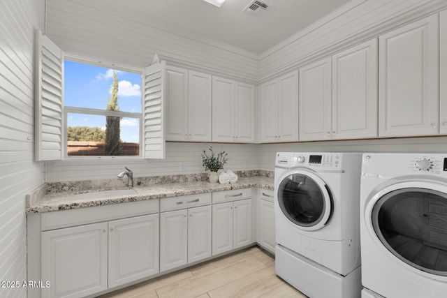 2351 E CHERRYWOOD Place, Chandler, AZ 85249