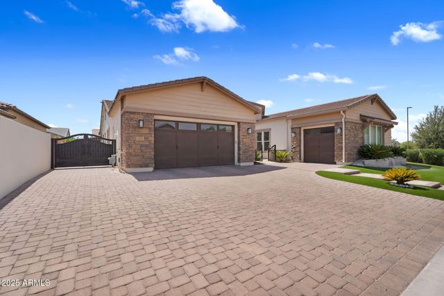 2351 E CHERRYWOOD Place, Chandler, AZ 85249