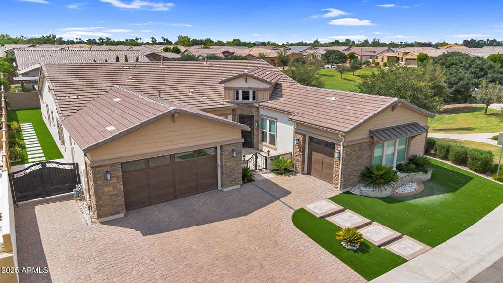 2351 E CHERRYWOOD Place, Chandler, AZ 85249