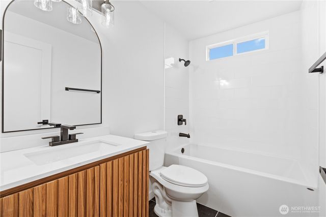 10405 13th Avenue Ct S, Tacoma, WA 98444