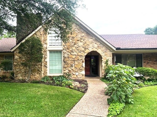 3408 Country Club Road, Pantego, TX 76013