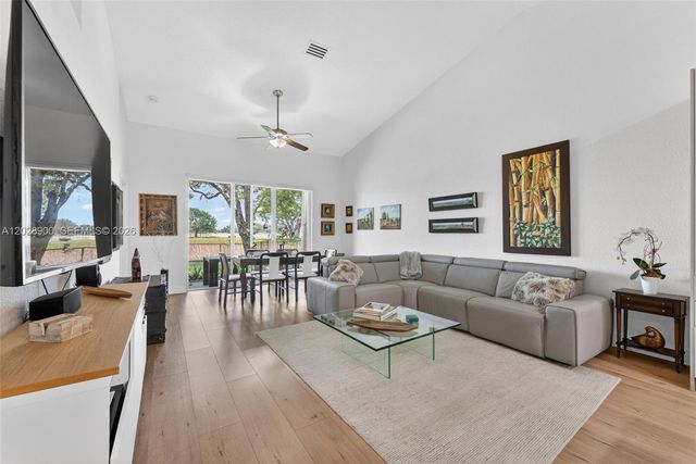 2411 SW Aragon Blvd 2, Sunrise, FL 33322