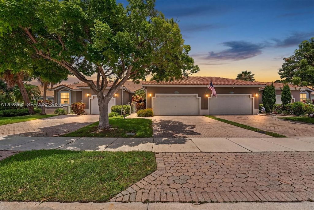 2411 SW Aragon Blvd 2, Sunrise, FL 33322