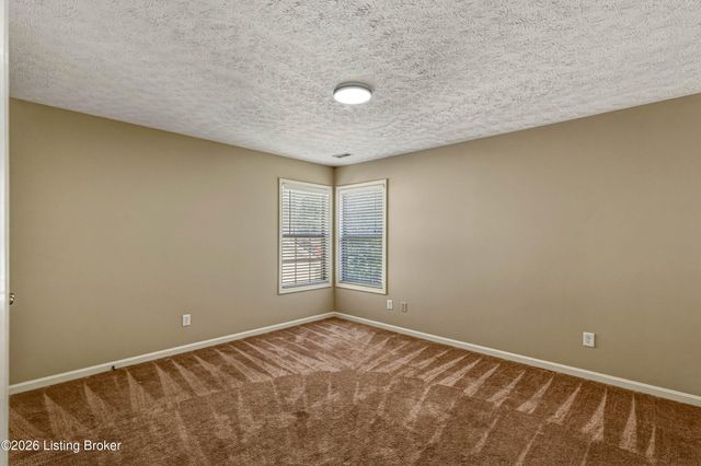 8305 Adams Run Rd, Louisville, KY 40228