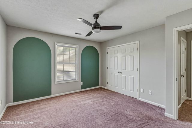 8305 Adams Run Rd, Louisville, KY 40228