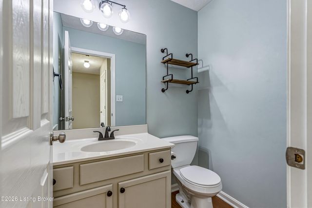 8305 Adams Run Rd, Louisville, KY 40228