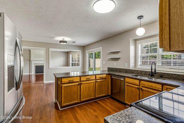 8305 Adams Run Rd, Louisville, KY 40228