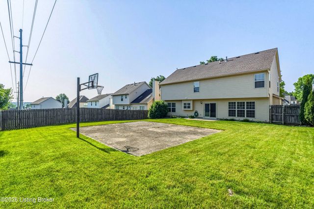 8305 Adams Run Rd, Louisville, KY 40228