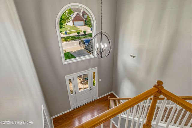 8305 Adams Run Rd, Louisville, KY 40228