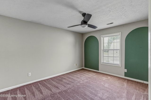 8305 Adams Run Rd, Louisville, KY 40228