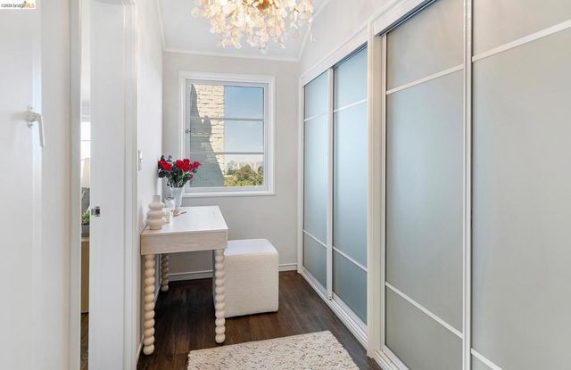 110 Somerset Rd, Piedmont, CA 94611