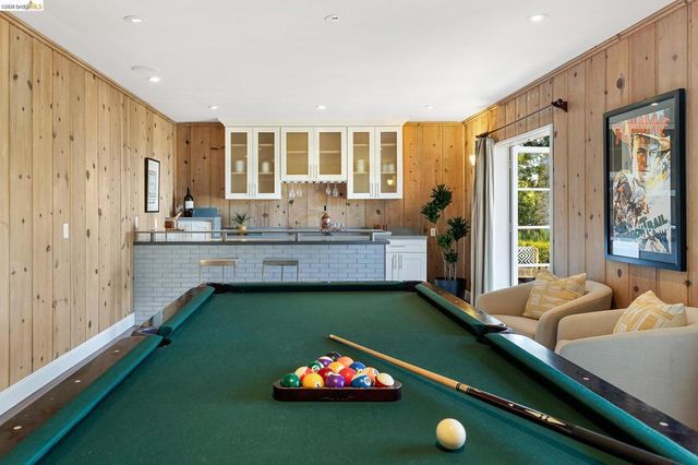 110 Somerset Rd, Piedmont, CA 94611