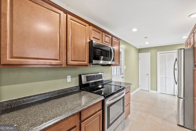 108 Woodsdale Drive, Warner Robins, GA 31088