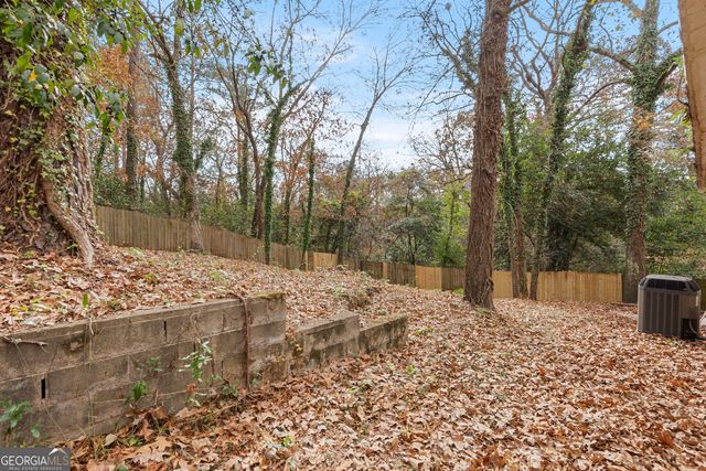 108 Woodsdale Drive, Warner Robins, GA 31088