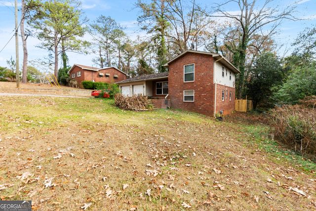 108 Woodsdale Drive, Warner Robins, GA 31088