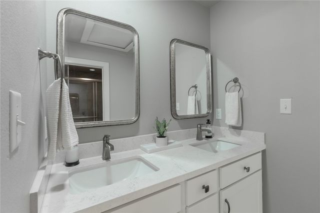 1015 East 27th Street, Bryan, TX 77803