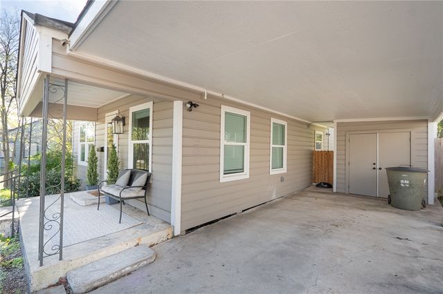 1015 East 27th Street, Bryan, TX 77803