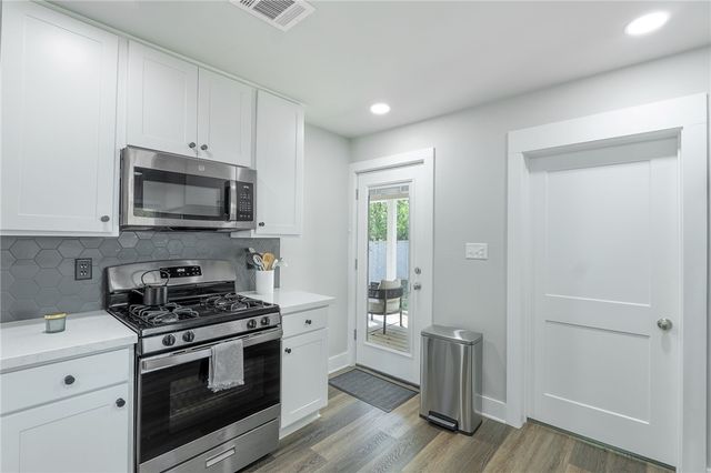 1015 East 27th Street, Bryan, TX 77803