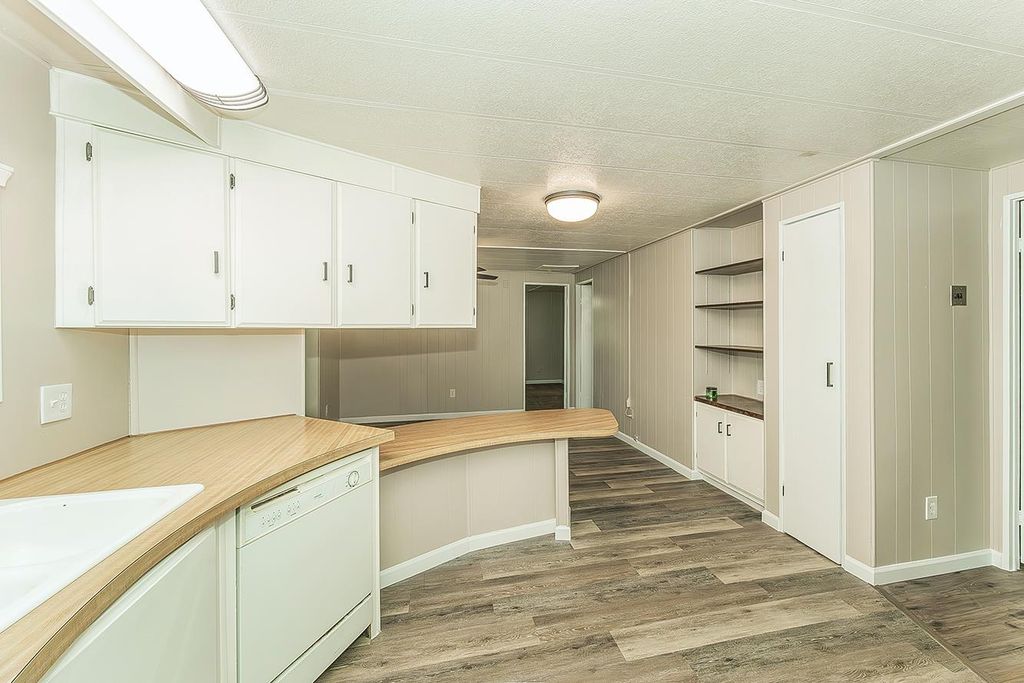 Image 15 of property listing at 371 Bethel Avenue # 74, Sanger, CA 93657