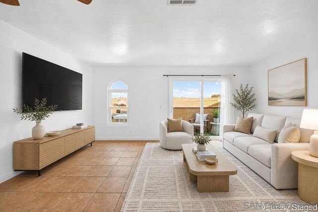 10810 Riderwood Ter C, Santee, CA 92071