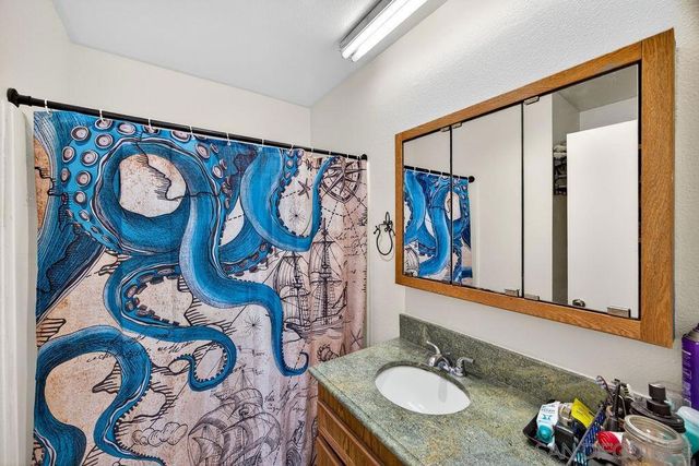10810 Riderwood Ter C, Santee, CA 92071