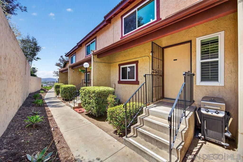 10810 Riderwood Ter C, Santee, CA 92071