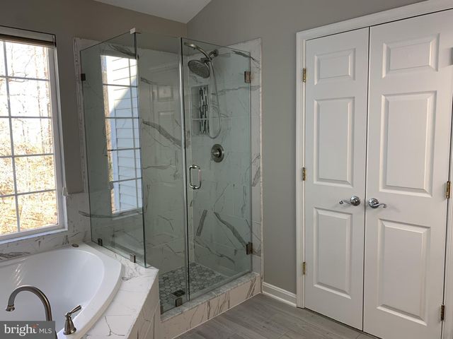 3384 GOVERNORS CREST CT, Alexandria, VA 22310