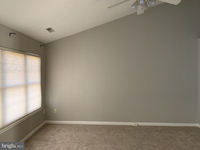 3384 GOVERNORS CREST CT, Alexandria, VA 22310