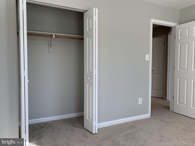 3384 GOVERNORS CREST CT, Alexandria, VA 22310
