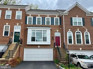 3384 GOVERNORS CREST CT, Alexandria, VA 22310