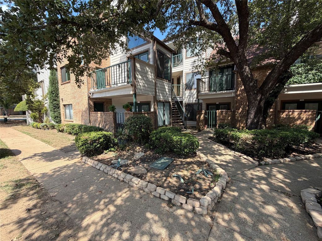 2311 Balsam Drive H210, Arlington, TX 76006 — exterior